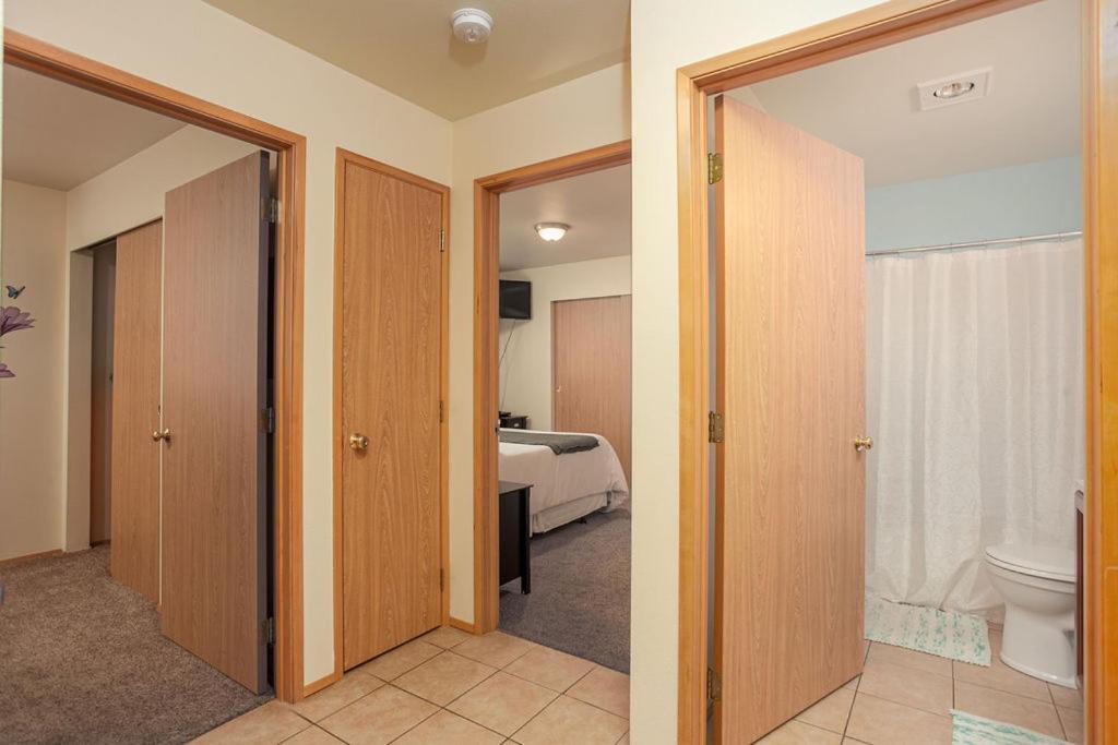Walk To Downtown Leavenworth * Sleeps 6 + Pets * Ground Level Gem! Apartment Exterior photo